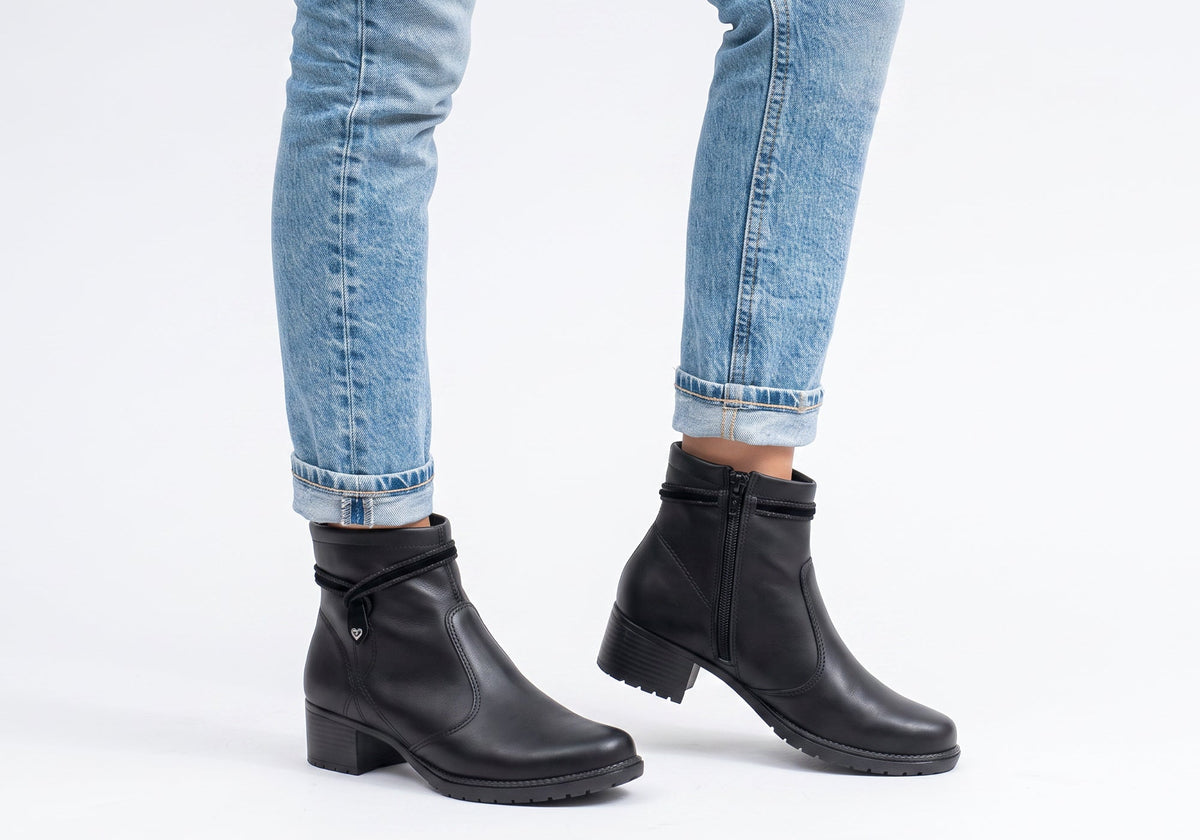 Shelby Womens Comfortable Brazilian Low Heel Ankle Boots