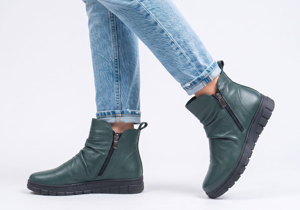 Compass Womens Comfortable Leather European Ankle Boots